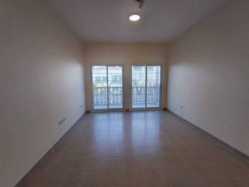 5 Close To Mall | Freshly Painted | Landscaped |
