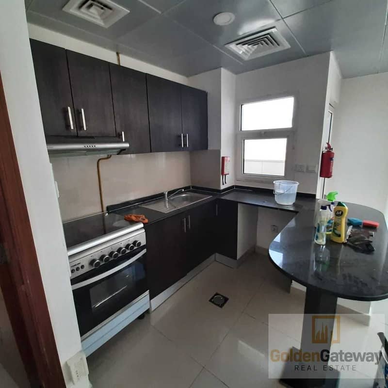 7 No Chiller| Gas Free |  Studio | 20000 AED in 4 chqs