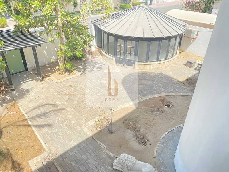 30 INDEPENDENT 5BR+STUDY+MAID+PRIVATE GARDEN