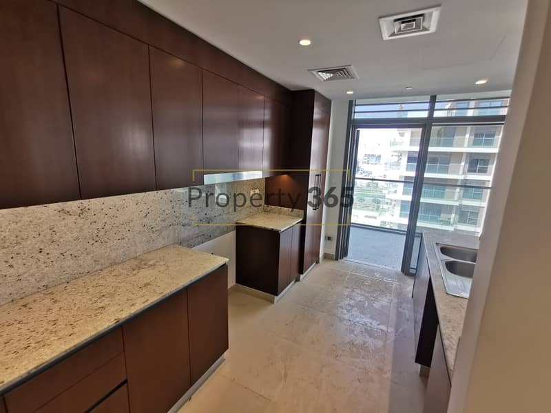 8 Brand New | Corner Unit | 3Bed with Large Balcony