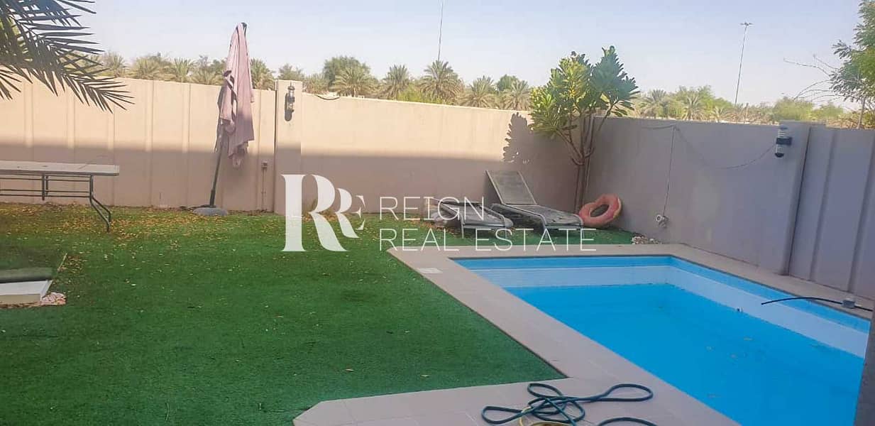 2 Single Row ! 5BR Villa with Private pool n garden