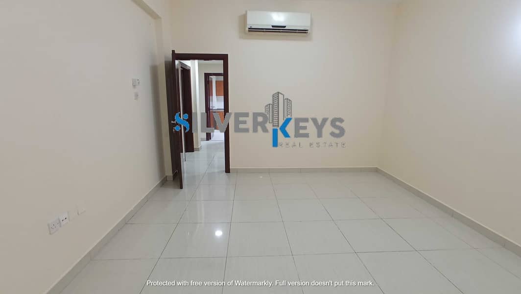 3 SHARING SPACIOUS 2 BHK | BIG BALCONY | WELL BUILT CLOSED KITCHEN