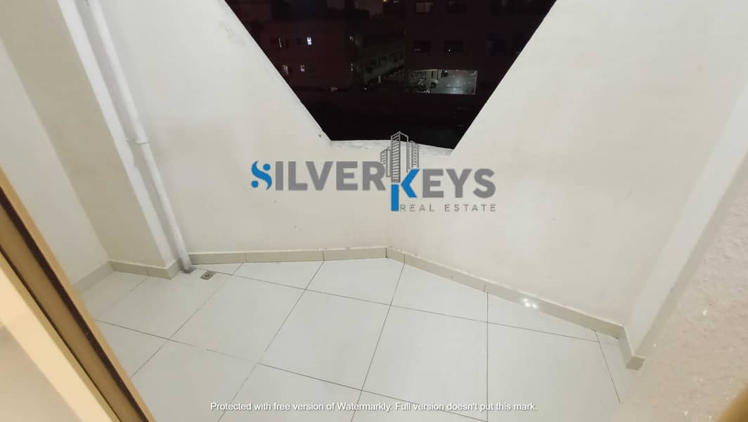 7 SHARING SPACIOUS 2 BHK | BIG BALCONY | WELL BUILT CLOSED KITCHEN