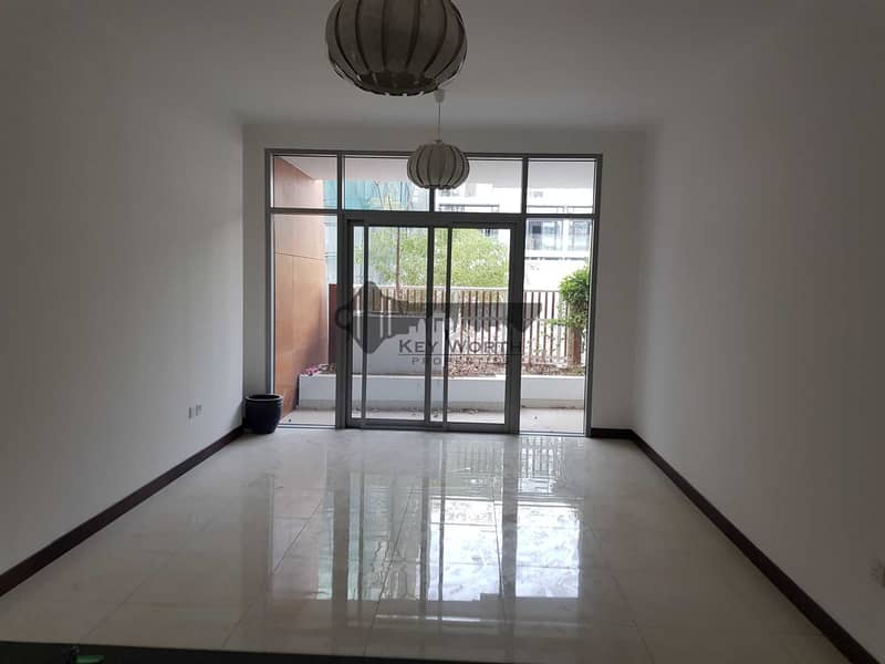 4 Spacious 2BR with S. pool view for rent !.