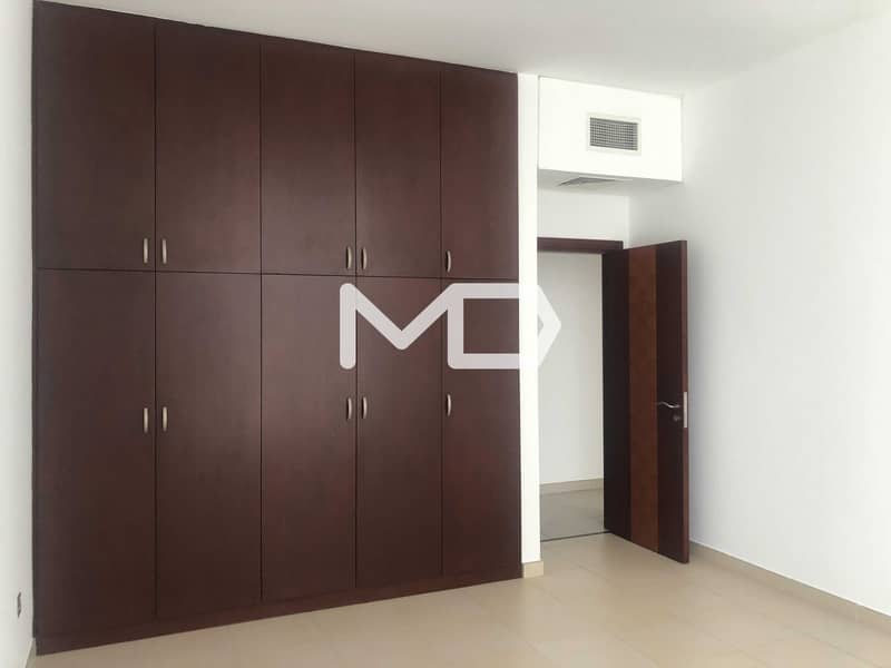 11 Spacious 3+M Apartment | No Chiller Fee | High Floor