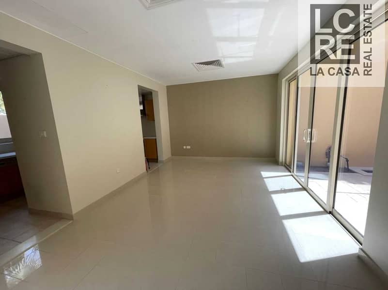 Unique Location I Well Secured Community I 3br TH Unique Location I Well Secured Community I 3br TH
