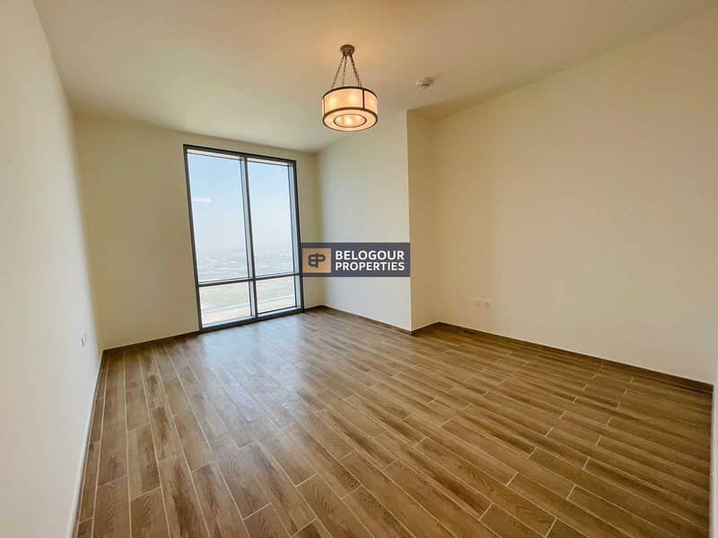 BRIGHT & SPACIOUS APT ll CANAL & STABLE VIEW
