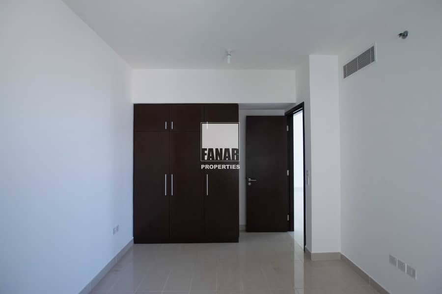 4 Newly Listed | Lowest Price High Flr. Apartment
