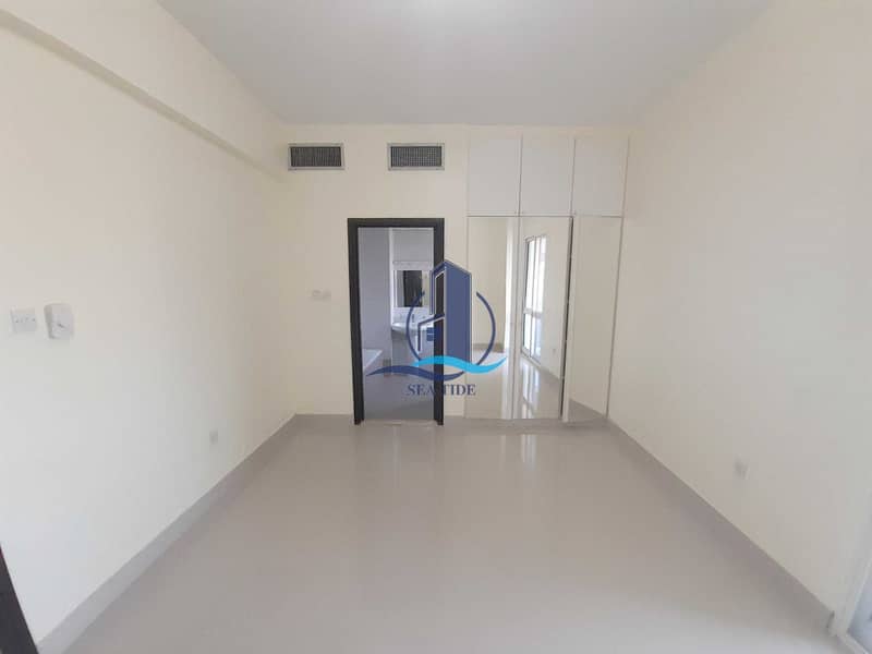 6 Limited Offer 3 BR Apartment  Balcony