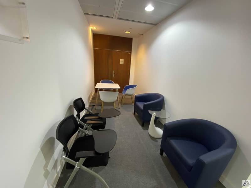 3 Serviced Furnish Office Suitable for 5 Staff / Meeting room facility / Linked with Burjuman Mall