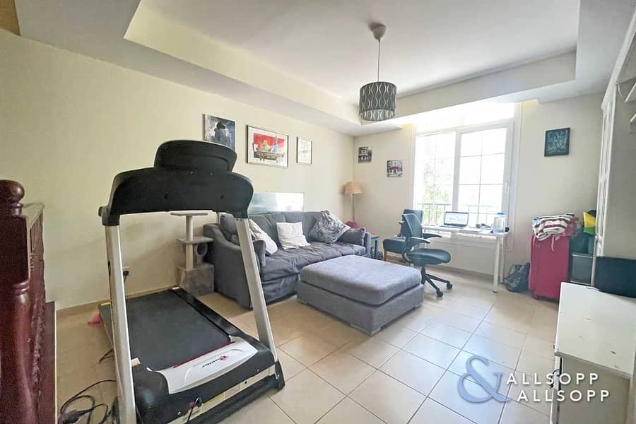 8 Exclusive | Upgraded | Park Backing | 4 Beds