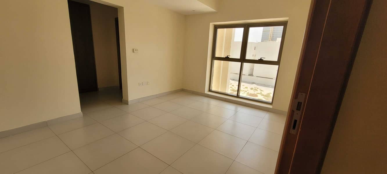 3 A Superb 1 BR with Study | Well Maintained
