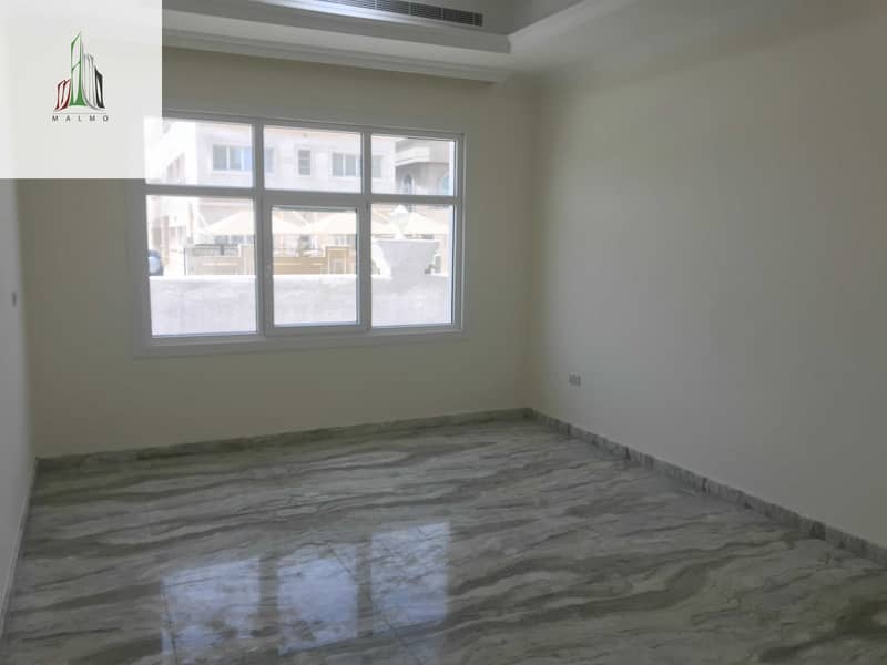 6 Brand New Private Entrance Apartment close to Exit