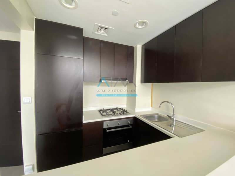10 Beautiful Unit | wirh Appliances | 1 Bed For Rent - Near Metro (Available from 25th Sep)