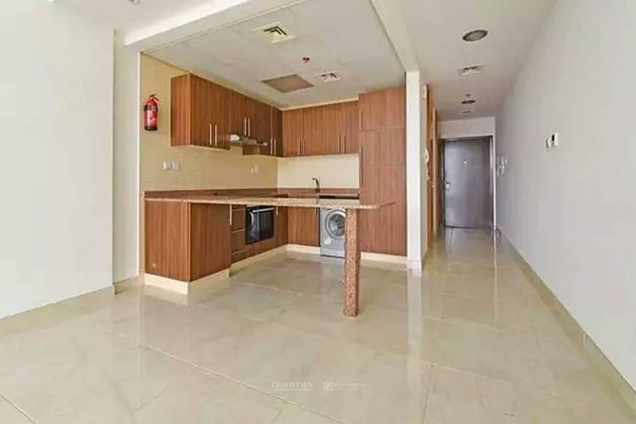 Kitchen Equipped |Spacious Studio |Community View Kitchen Equipped |Spacious Studio |Community View