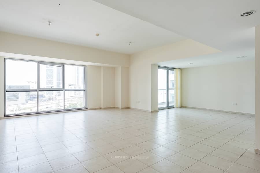 Spacious 4bed plus maid|Home in the heart of Dubai