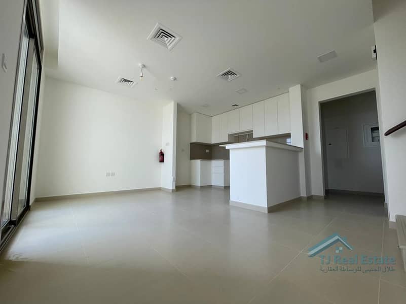 3 Type 2  3BR + M | Townhouse near the pool and basketball court