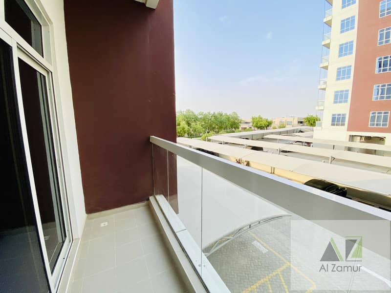 9 12 Cheques 30 Days Free well maintained One Bedroom 35K AED