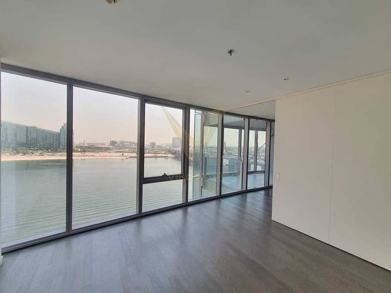 5 Vacant 1st Sept. | Creek View | Stunning 1BR