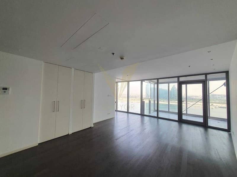 8 Vacant 1st Sept. | Creek View | Stunning 1BR
