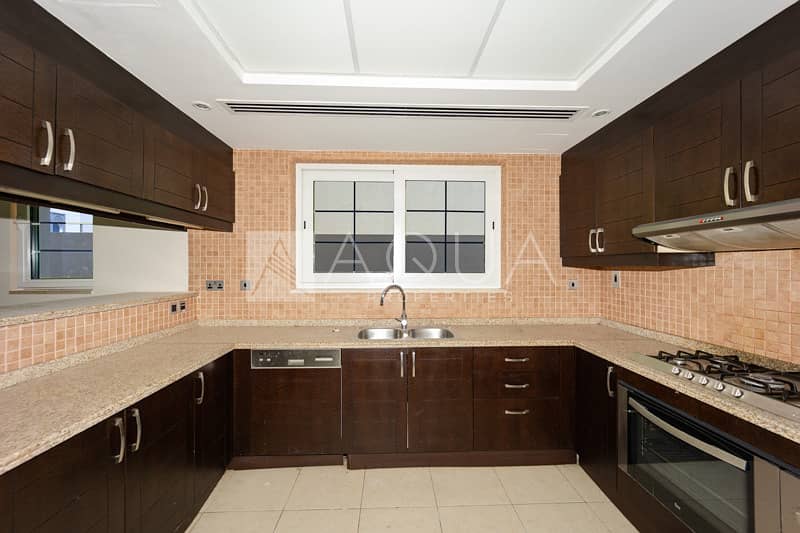 11 VOT | Private Garden | Maid's | Close to Park