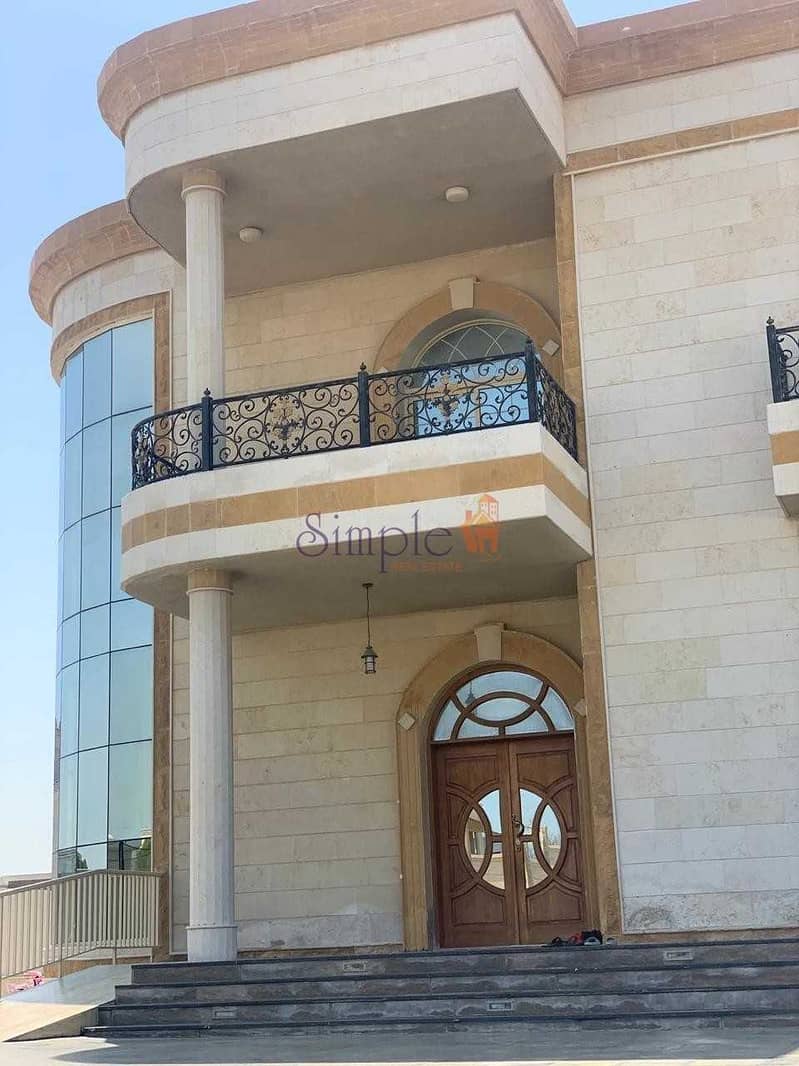 9 Glamorous Villa in Umm Suqeim