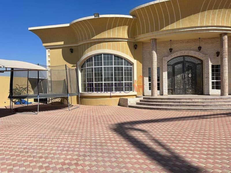 3 B/R Villa With an Extension Room Outside Located in Al Warqaa