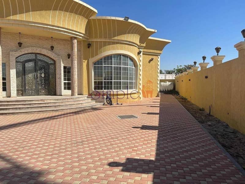 2 3 B/R Villa With an Extension Room Outside Located in Al Warqaa