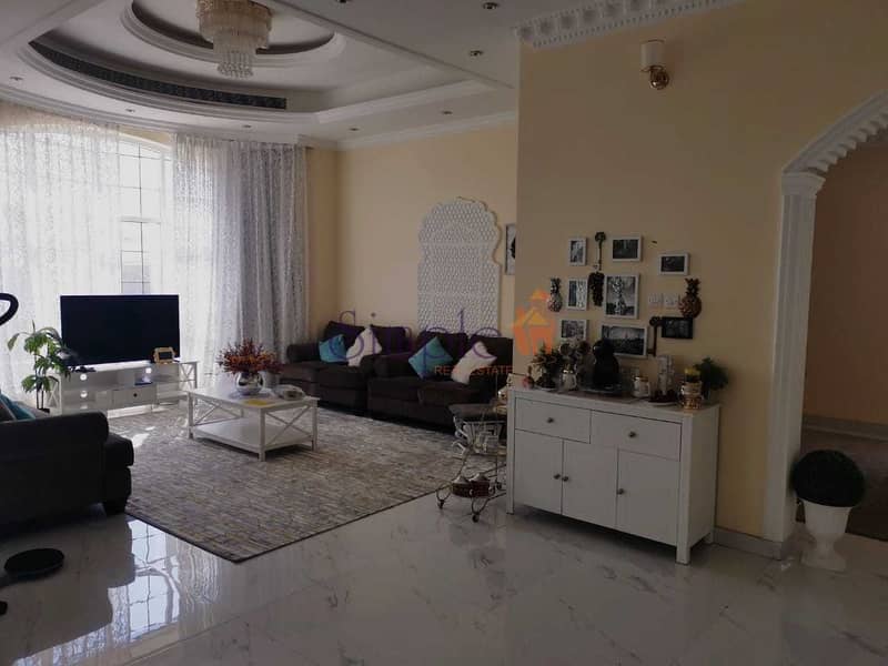 3 3 B/R Villa With an Extension Room Outside Located in Al Warqaa