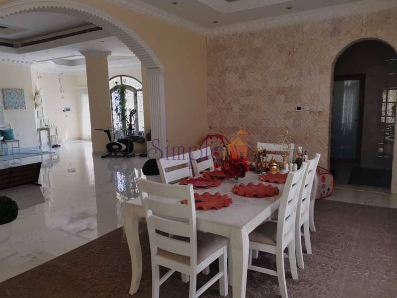 4 3 B/R Villa With an Extension Room Outside Located in Al Warqaa