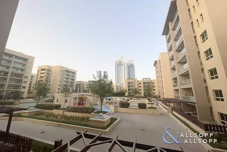 1 Bedroom Flat for Rent in The Greens, Dubai - Balcony | 1 Bedroom | Courtyard Facing 1 Bedroom Flat for Rent in The Greens, Dubai - Balcony | 1 Bedroom | Courtyard Facing