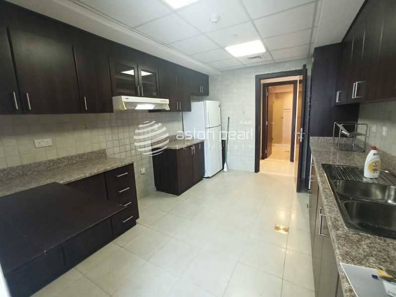 2 Best Deal|2BR+Maids| High Floor Vacant on Transfer