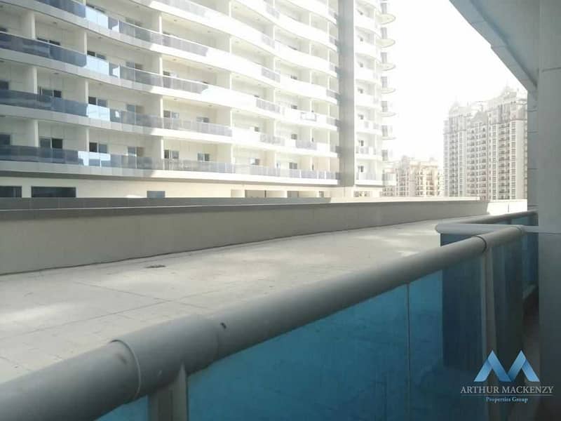 4 Unfurnished | Equipped Kitchen | Road View with Amazing Layout 1 BHK in Elite 5 for 30k.