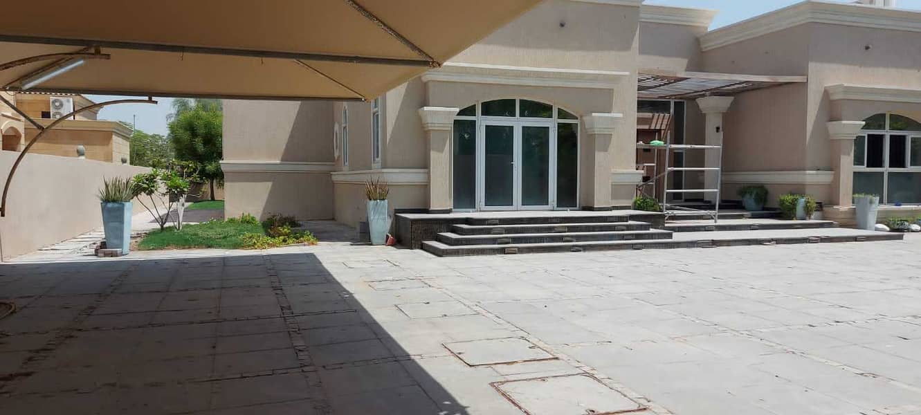 5 bedoom hall villa for rent in Al Noaf