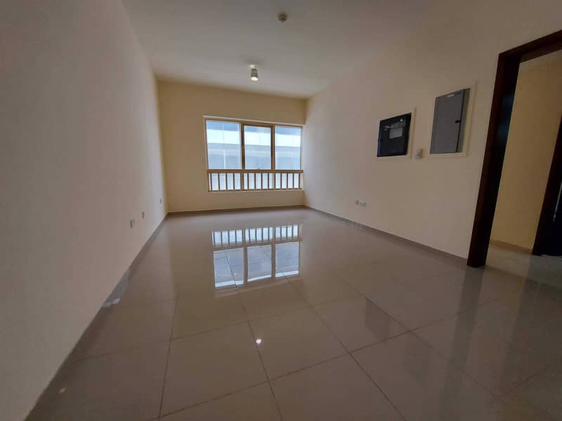 Luxurious 1 Bedroom Hall Aprt in Shabiya 9