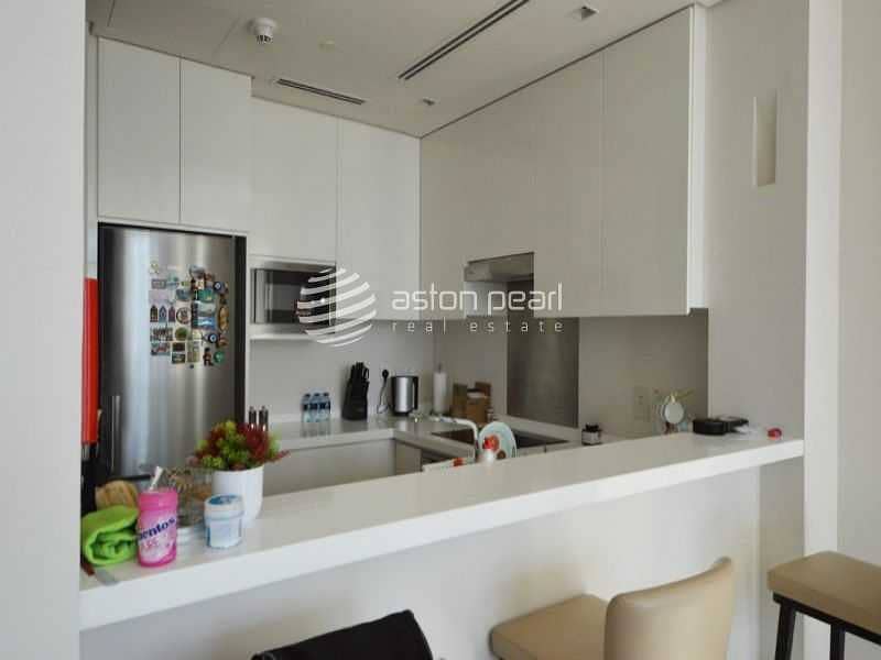 6 Luxury Fully Serviced Apt. | Vacant | High Floor