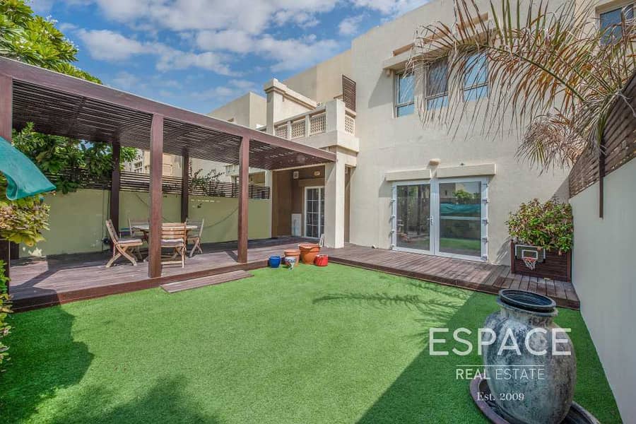Well Kept | Close To Pool | D Middle Well Kept | Close To Pool | D Middle