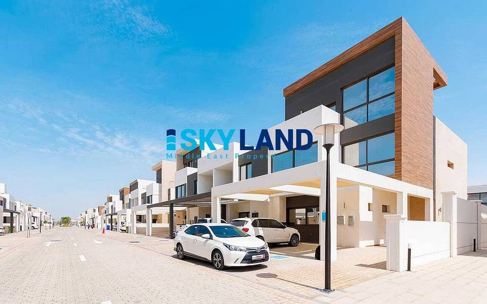 VACANT ! 5 Master BR+M w/ Huge Terrace and Private Garden VACANT ! 5 Master BR+M w/ Huge Terrace and Private Garden