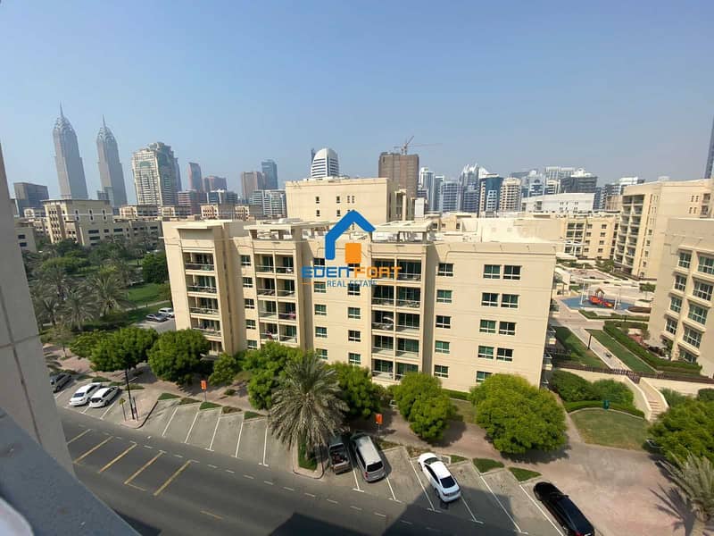 Nice & Large | 1 BHK | Open View | Arno Tower | Views Nice & Large | 1 BHK | Open View | Arno Tower | Views