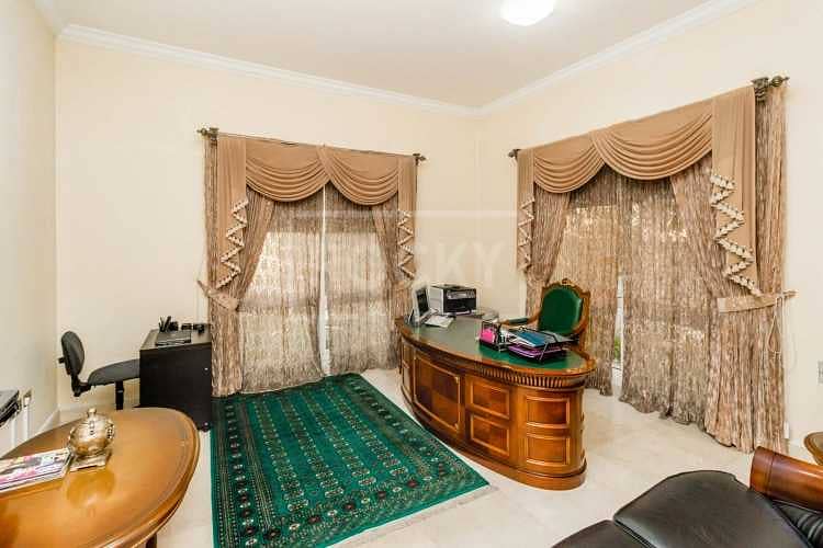 18 Furnished Villa | 5 Bed | Canal View