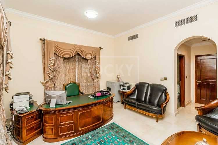 33 Furnished Villa | 5 Bed | Canal View
