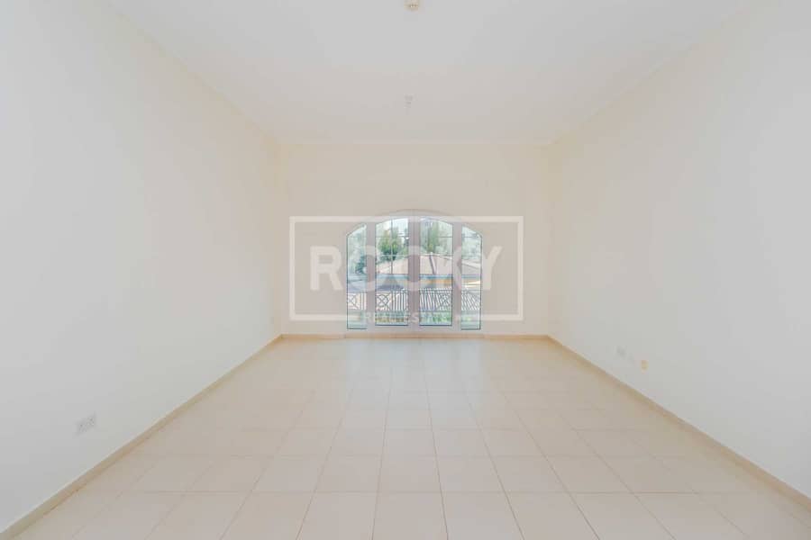 3 Stunning 2 bedrooms | plus Maids |Vacant