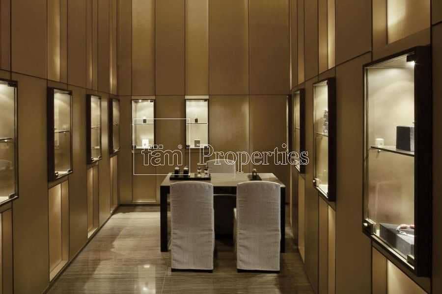 28 ARMANI Furnished Corner 1BR+Study Opera View