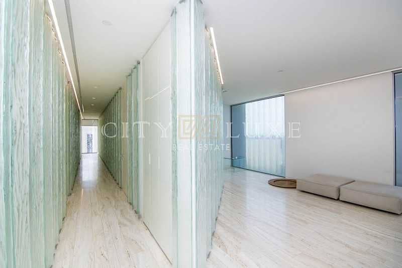 13 Elegant Penthouse | Best View on Palm | Brand New