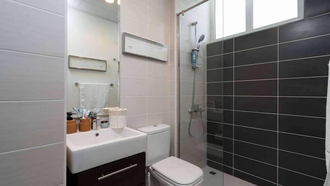10 Incredible Three-Bed in Vardon