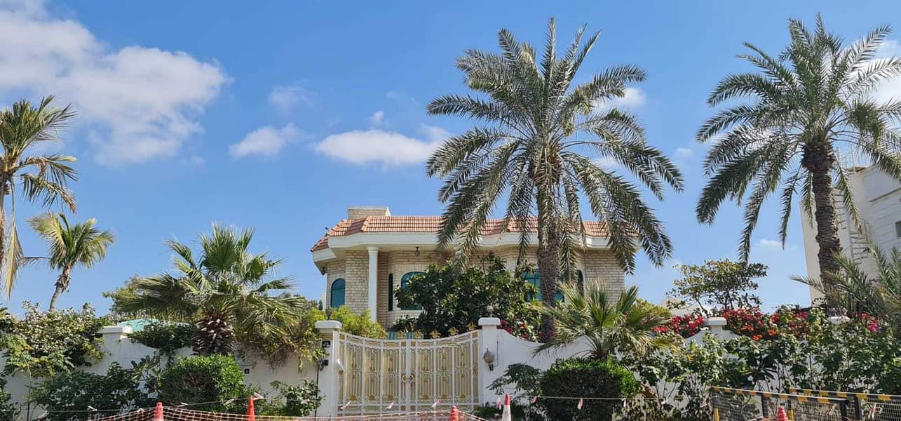 *** Litttle SEA VIEW 7BHK Duplex Villa available in Al Fisht, Sharjah***