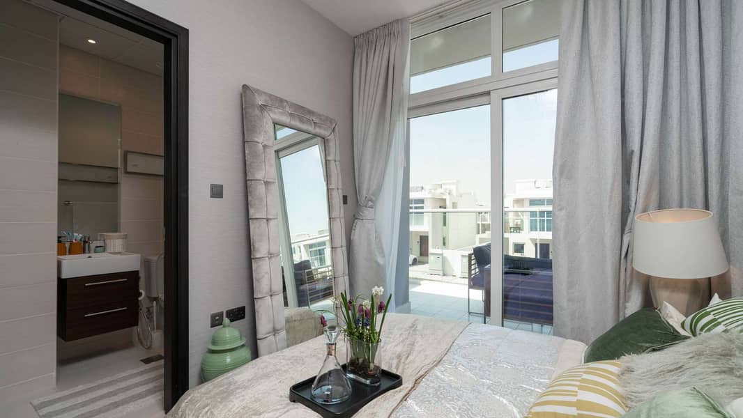 9 Brand New Corner Townhouse with Golf Course View