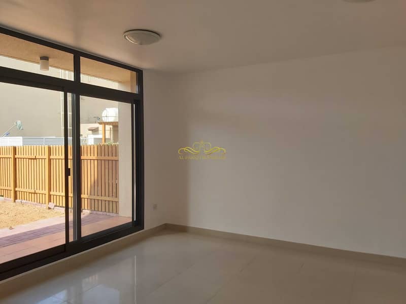 8 Gorgeous 3BR Villa - Al Badaa