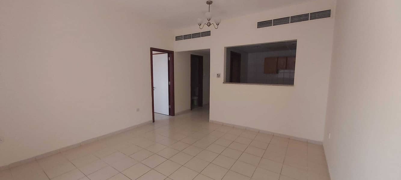 ENGLAND CLUSTER 1 BEDROOM WITH BALCONY FOR RENT