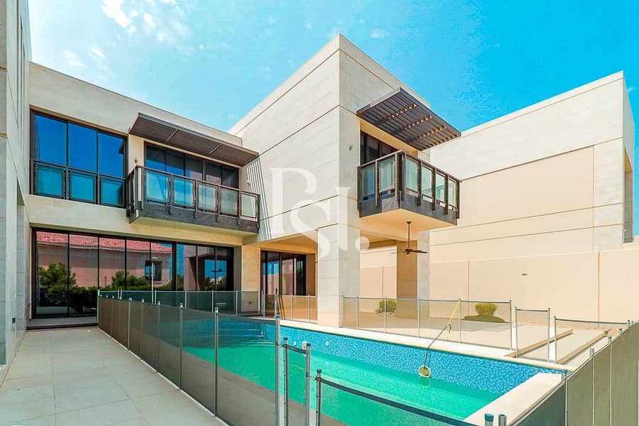 Lavish Masterpiece 6+Maid+Pvt Pool & Garden! Lavish Masterpiece 6+Maid+Pvt Pool & Garden!